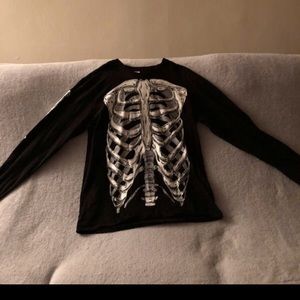 Skeleton top